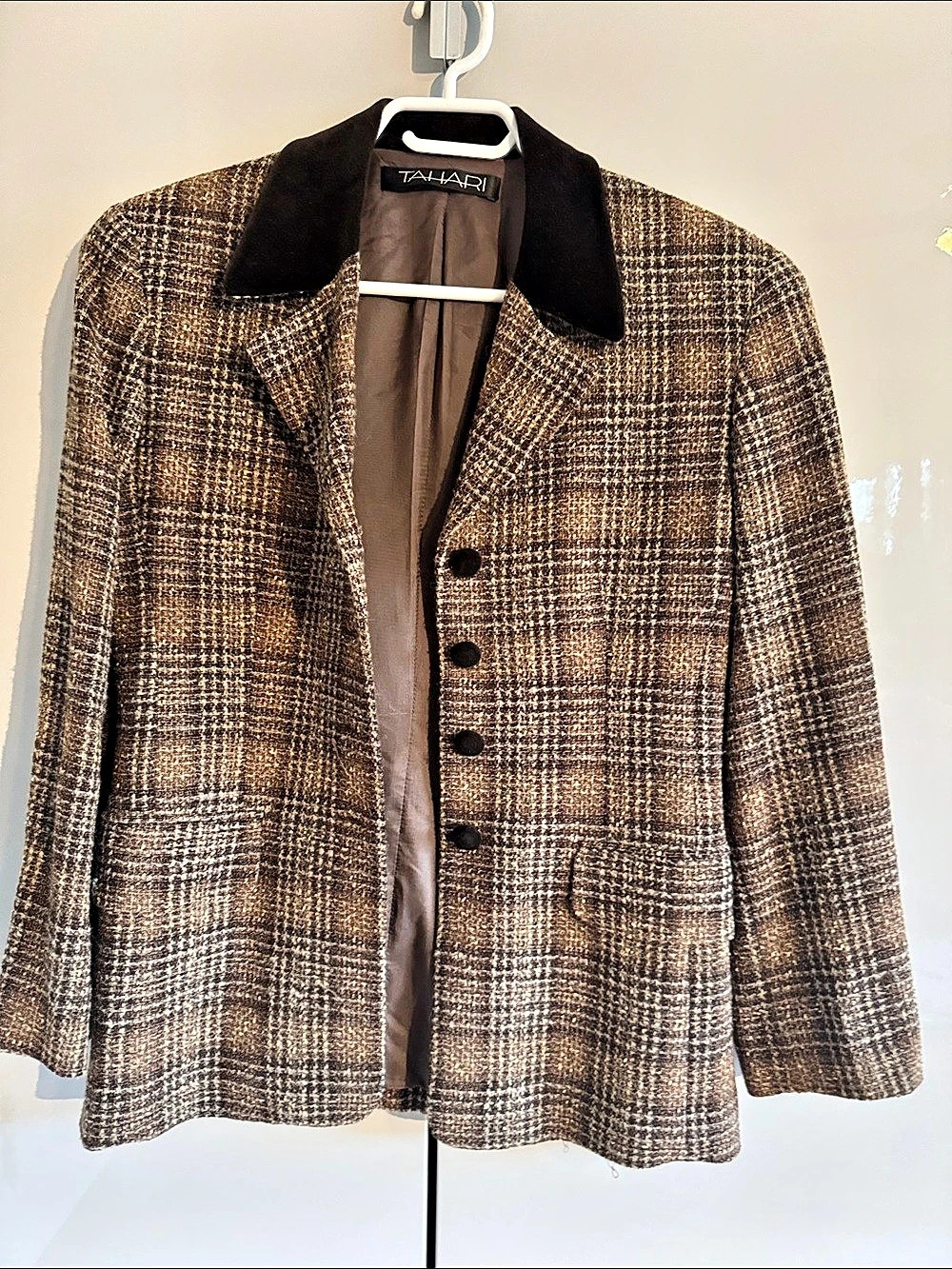 Tahari Plaid Blazer in Brown & Black Like New